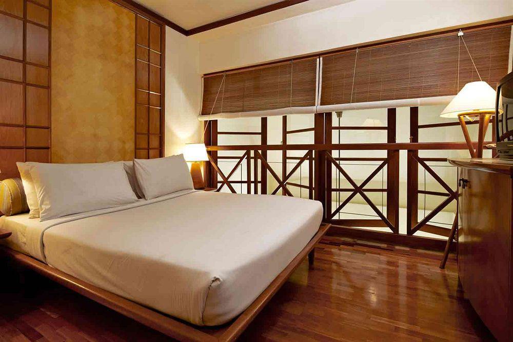 Avillion Port Dickson Hotel Exterior foto A bedroom at the hotel
